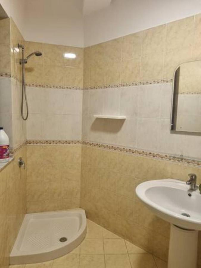 #Beautiful New Apartment,Studio- Close Tirana City Center Luaran gambar